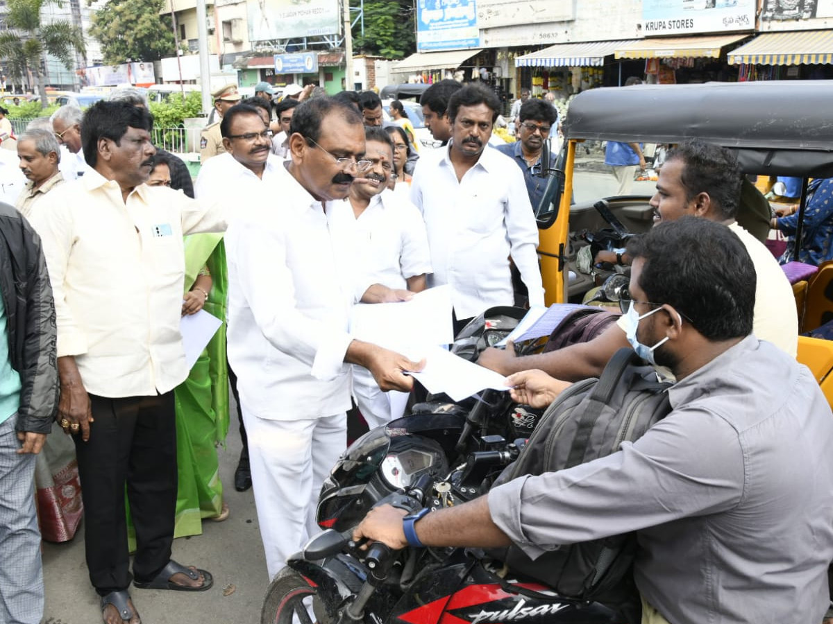 MLA Bhumana Karunakar Reddy started Rayalaseema Atma Gourav Yatra Photo Gallery - Sakshi6