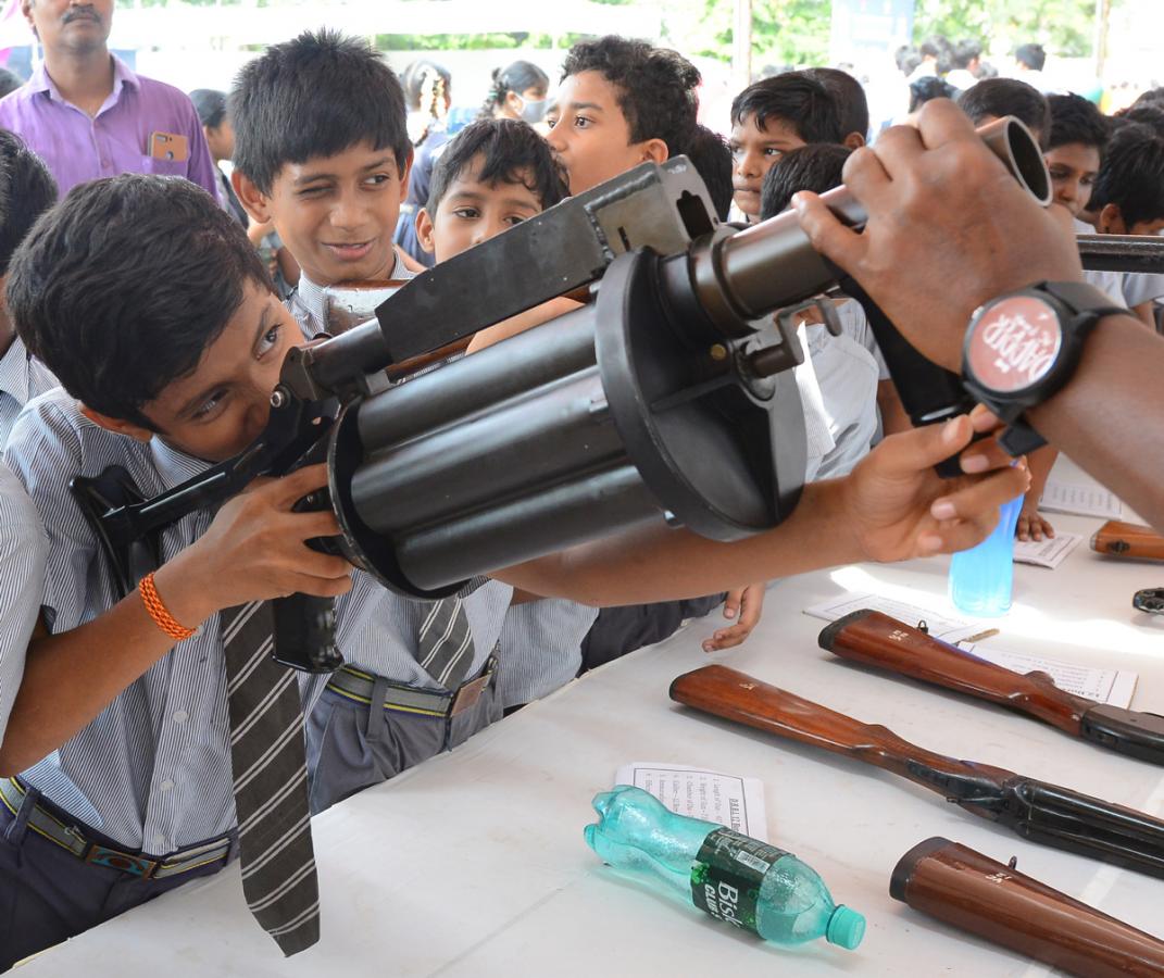 Commemoration Week of Police Martyrs at Vijayawada - Sakshi10