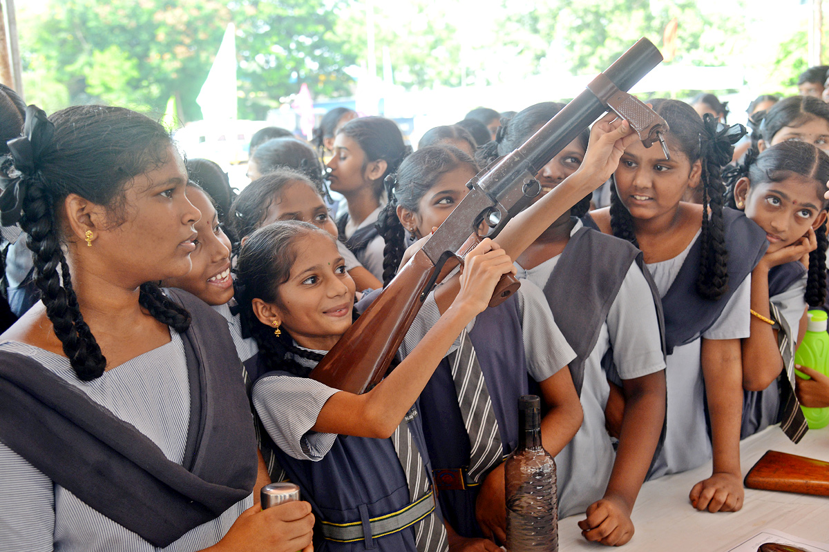 Commemoration Week of Police Martyrs at Vijayawada - Sakshi14