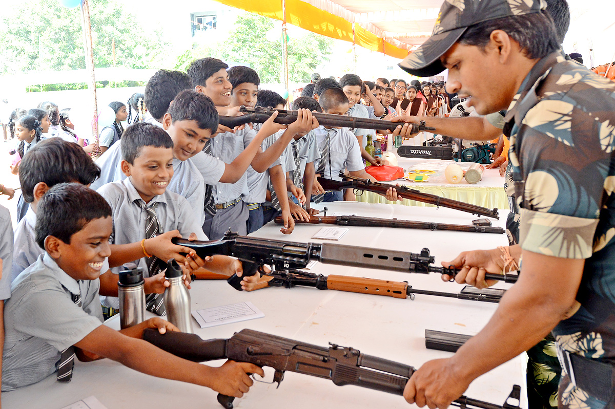 Commemoration Week of Police Martyrs at Vijayawada - Sakshi19