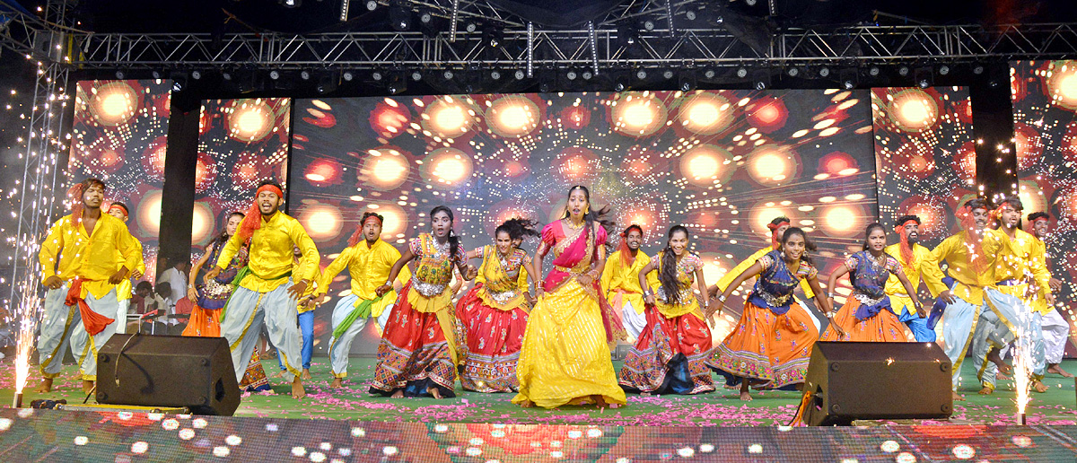 Kalolsavam Celebrations In Karimnagar  - Sakshi19