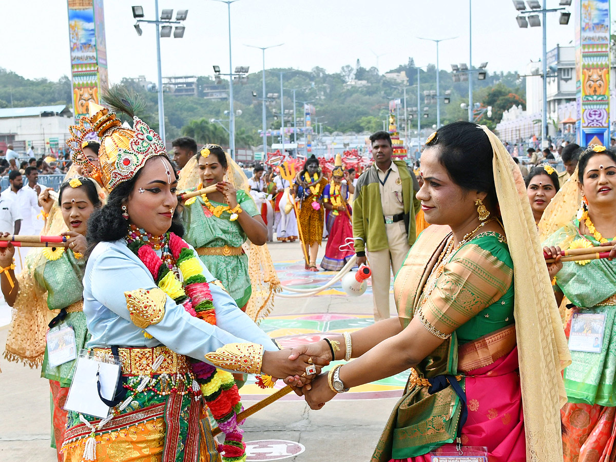 Tirumala Srivari Brahmotsavam 2022 Surya Prabha Vahanam on Seventh Day Photo Gallery - Sakshi19