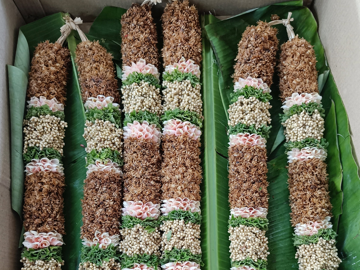 Tirumala Venkateswara Swamy Received Special Ornaments Made With Dry Fruits - Sakshi11