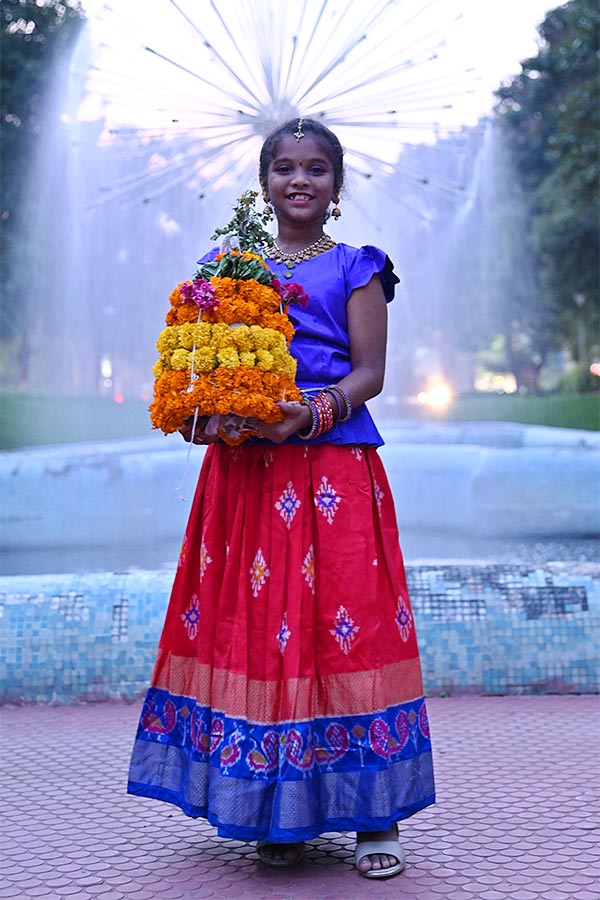 Bathukamma 2022 Celebrations At Hyderabad Balkampet Yellamma Temple - Sakshi21