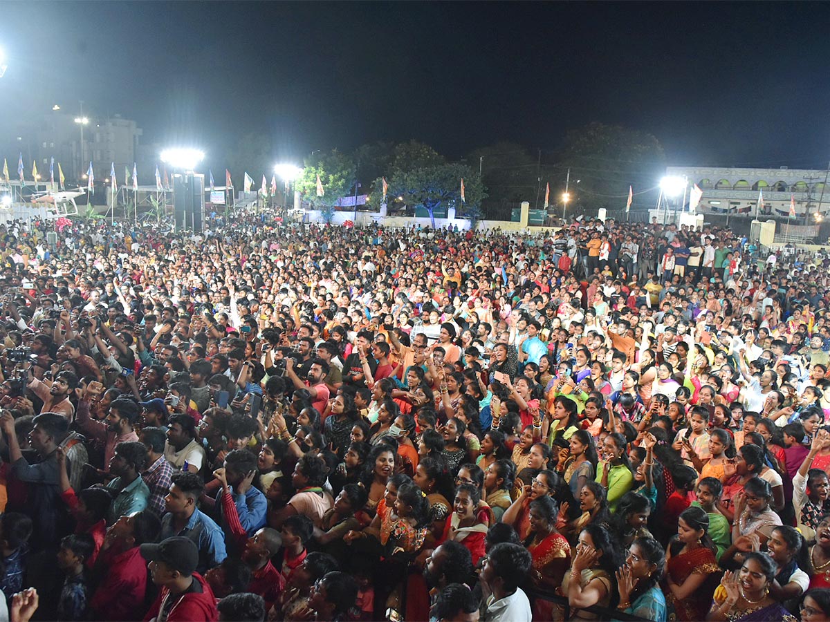 Bathukamma 2022 Celebrations At Hyderabad Balkampet Yellamma Temple - Sakshi4