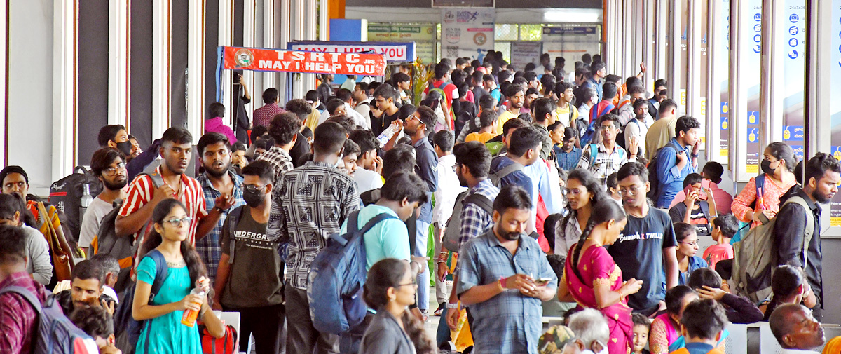 Festival Effect Huge Rush Of Passengers At Secunderabad - Sakshi3