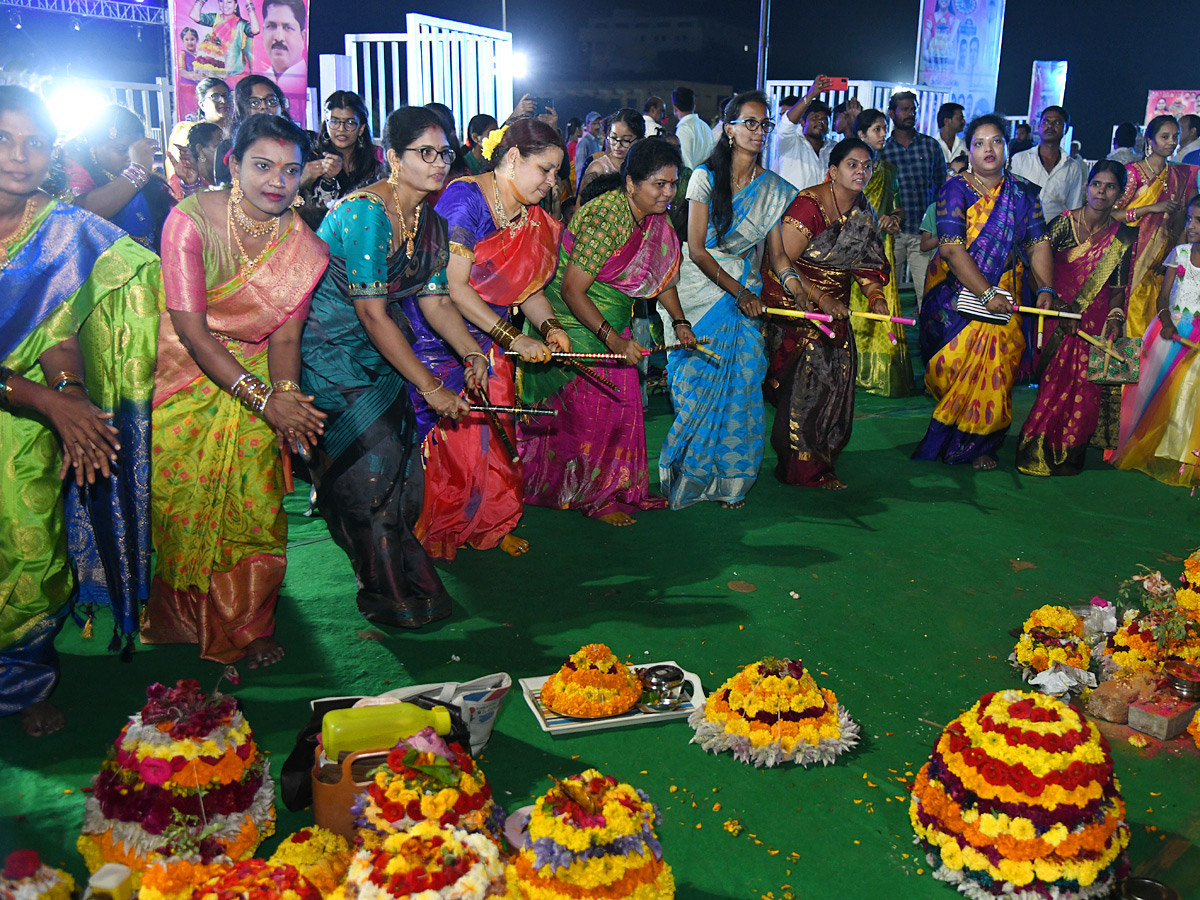 Saddula Bathukamma Celebrations 2022 Photo Gallery - Sakshi44