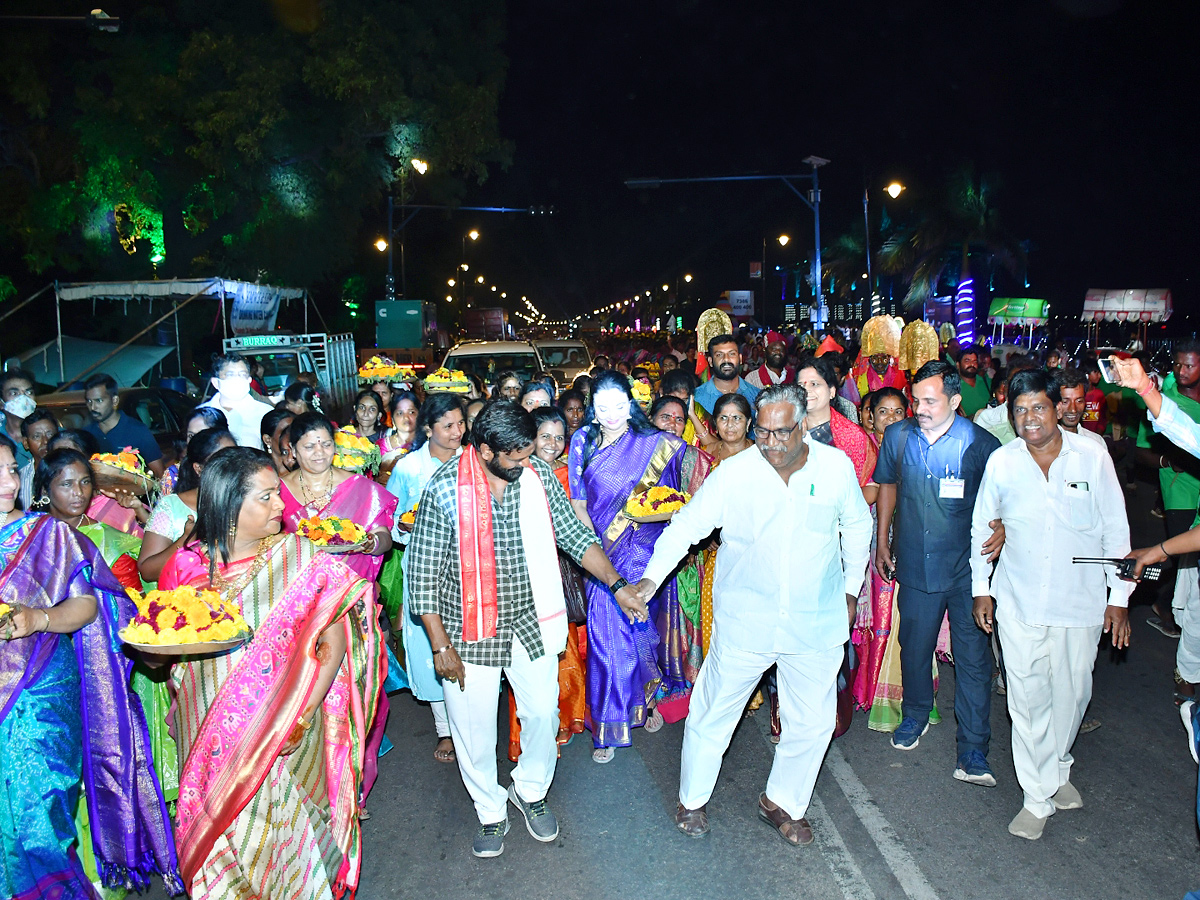 Saddula Bathukamma Celebrations 2022 Photo Gallery - Sakshi19