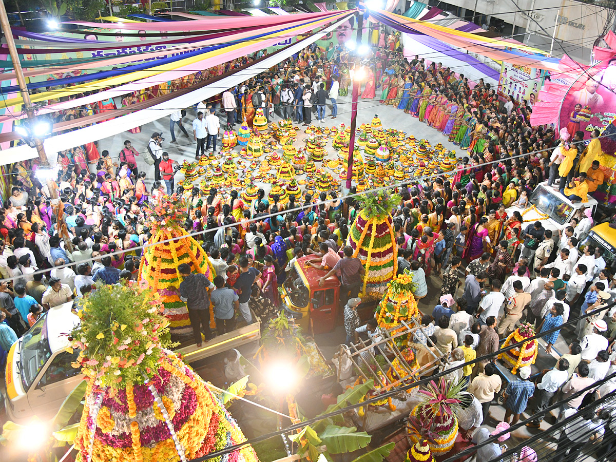 Saddula Bathukamma Celebrations 2022 Photo Gallery - Sakshi4