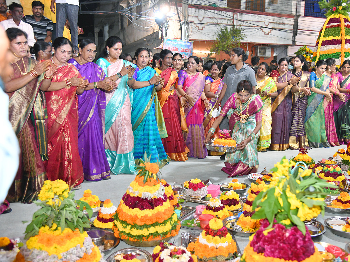 Saddula Bathukamma Celebrations 2022 Photo Gallery - Sakshi6