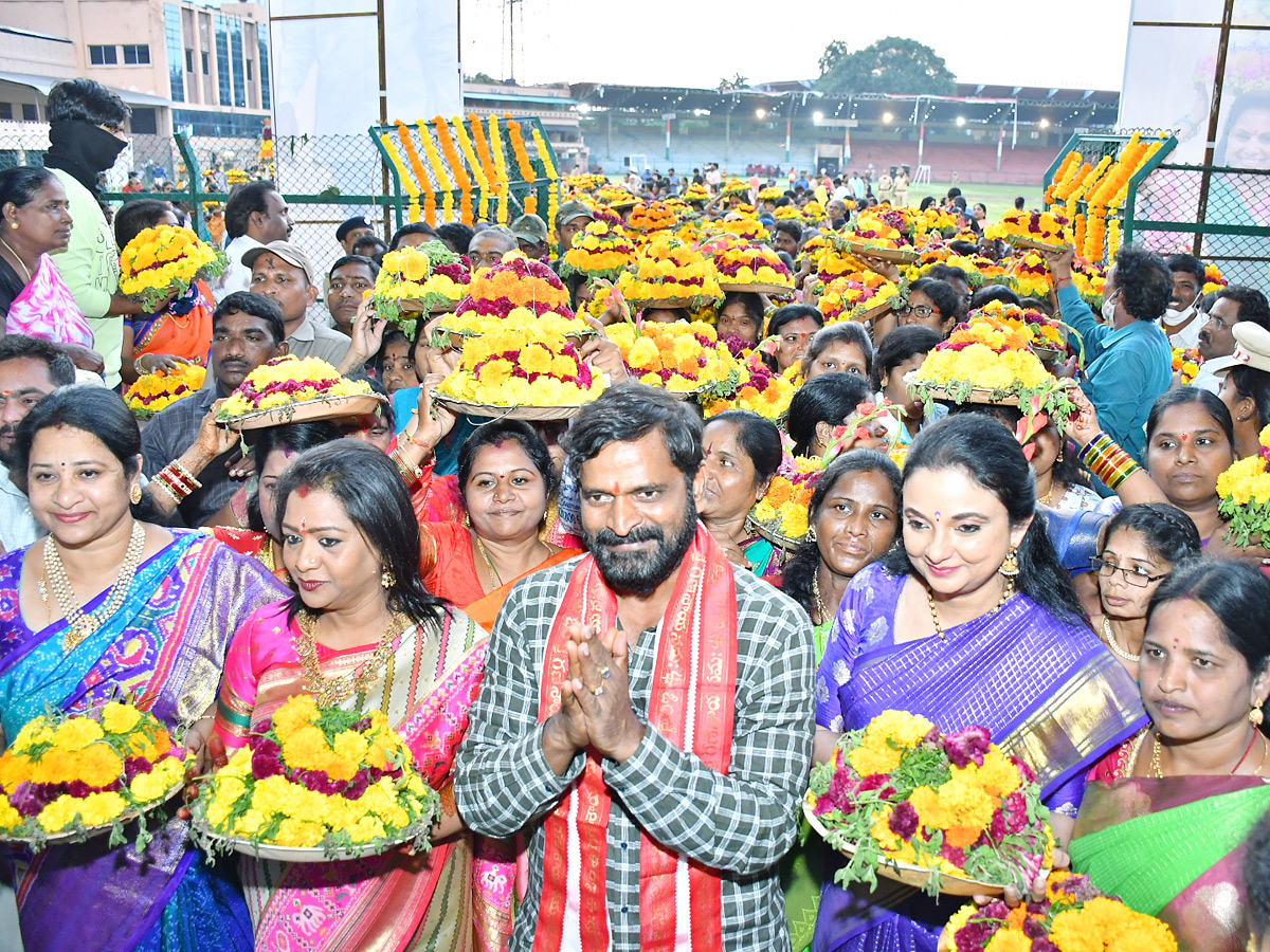 Saddula Bathukamma Celebrations 2022 Photo Gallery - Sakshi25