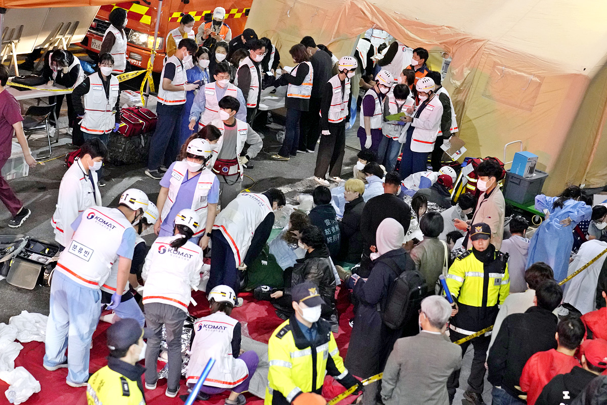 Deadly Halloween stampede stuns South Korea - Sakshi10