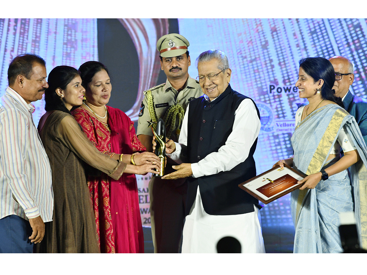 Sakshi Excellence Awards 2021 Photo Gallery - Sakshi5