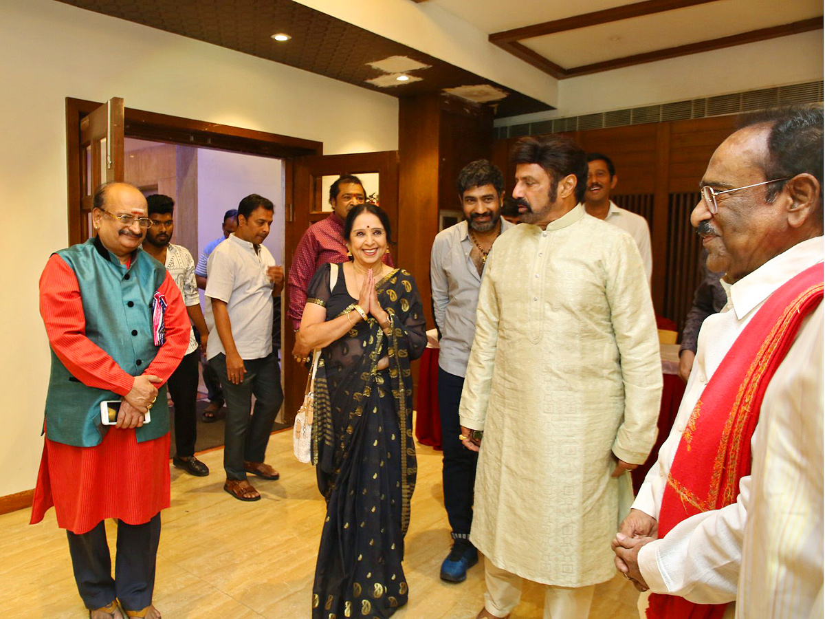 Telugu Film Industry felicitated by L Vijayalakshmi Garu Photo Gallery - Sakshi11