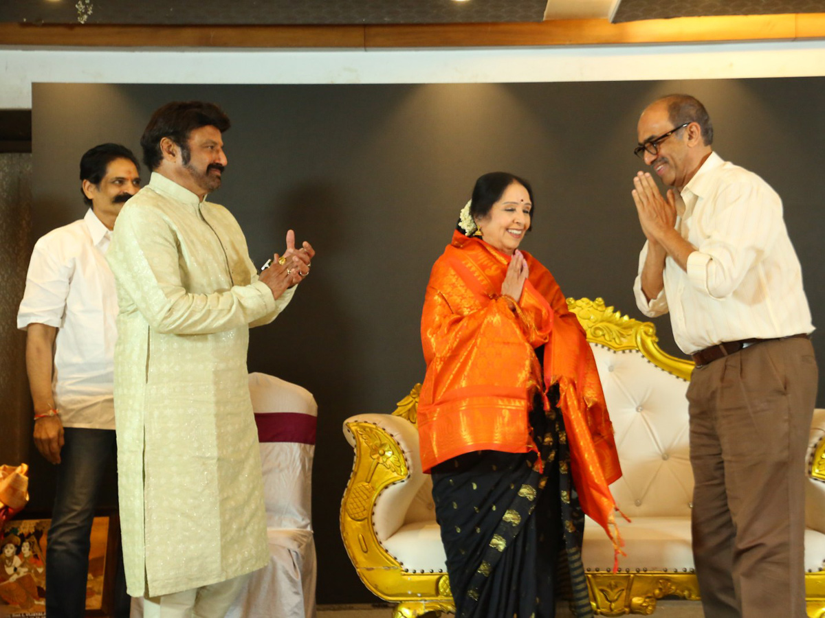 Telugu Film Industry felicitated by L Vijayalakshmi Garu Photo Gallery - Sakshi17