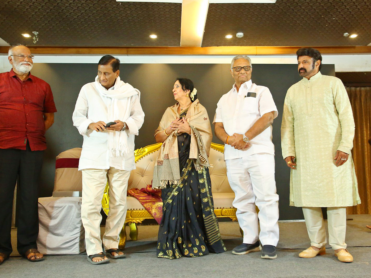 Telugu Film Industry felicitated by L Vijayalakshmi Garu Photo Gallery - Sakshi30