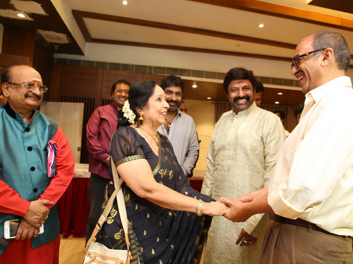 Telugu Film Industry felicitated by L Vijayalakshmi Garu Photo Gallery - Sakshi10