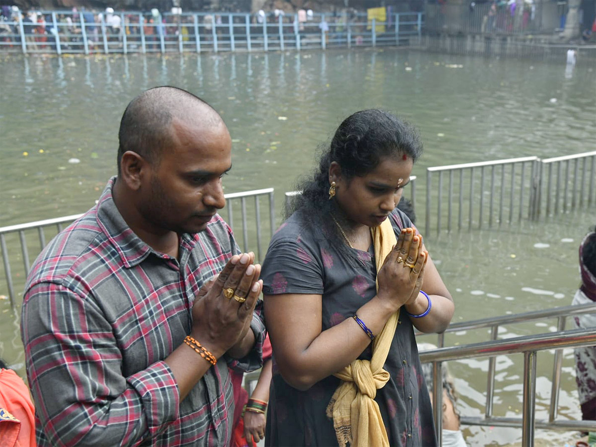 Karthika Somavaram 2022 Tirupati Kapileshwar Temple Deeparadhana - Sakshi11