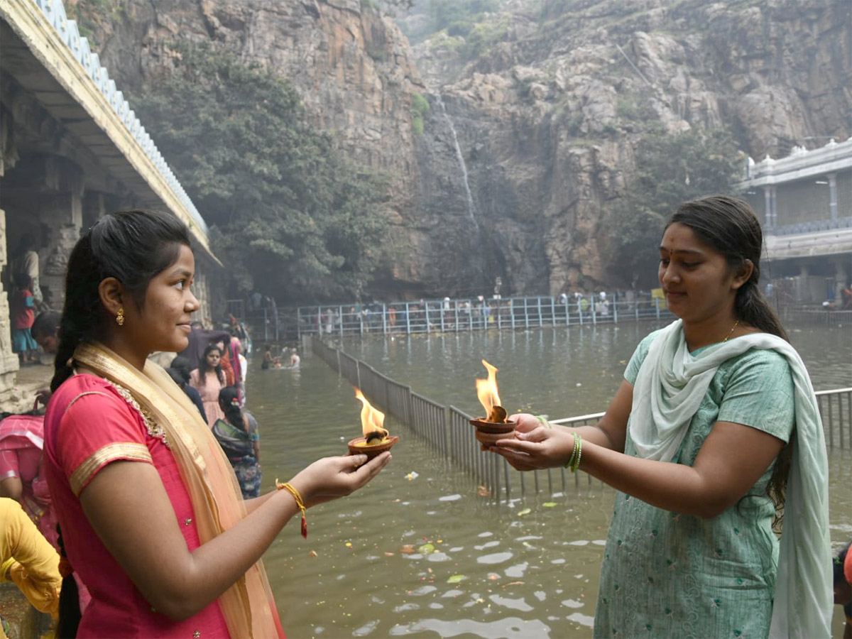 Karthika Somavaram 2022 Tirupati Kapileshwar Temple Deeparadhana - Sakshi12