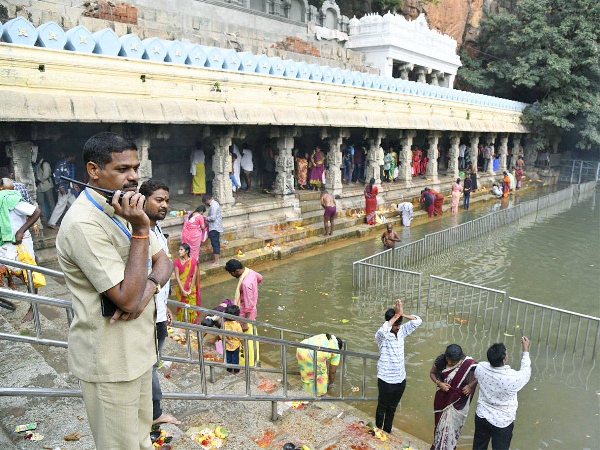 Karthika Somavaram 2022 Tirupati Kapileshwar Temple Deeparadhana - Sakshi2