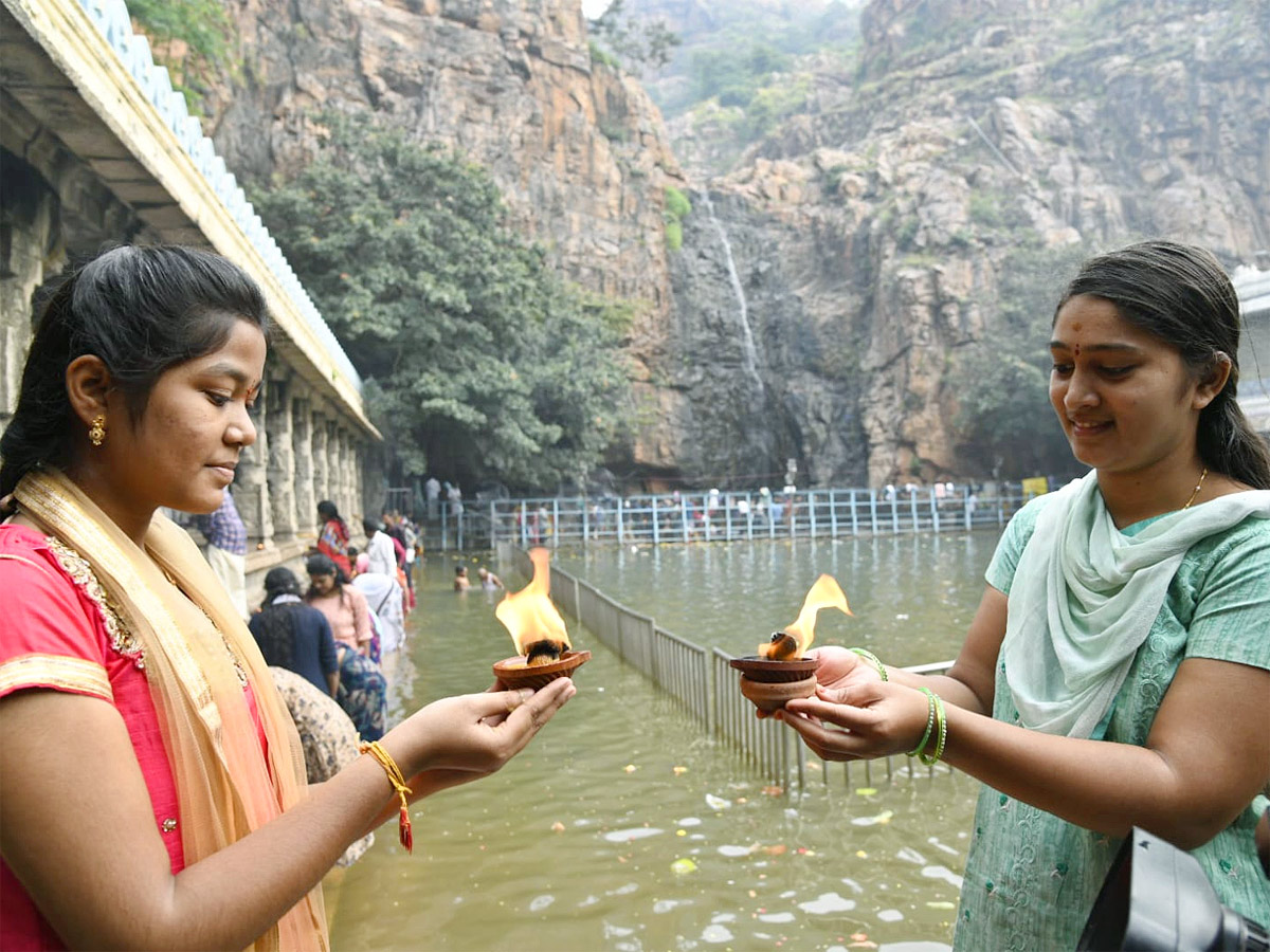 Karthika Somavaram 2022 Tirupati Kapileshwar Temple Deeparadhana - Sakshi23