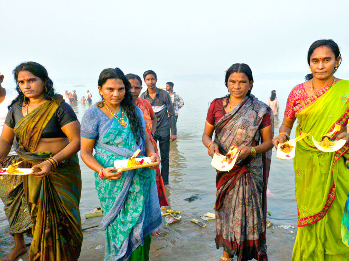 karthika Masam 2022 First Monday Telugu States Poojas - Sakshi14