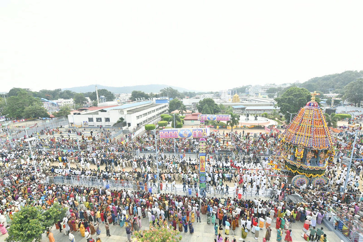 Tirumala Brahmotsavam 2022: Rathotsavam Grandly held in Tirumala - Sakshi13