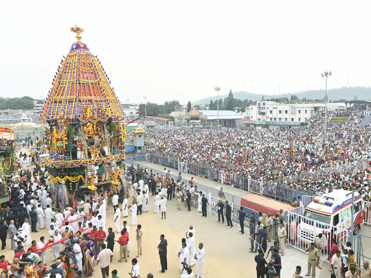 Tirumala Brahmotsavam 2022: Rathotsavam Grandly held in Tirumala - Sakshi20