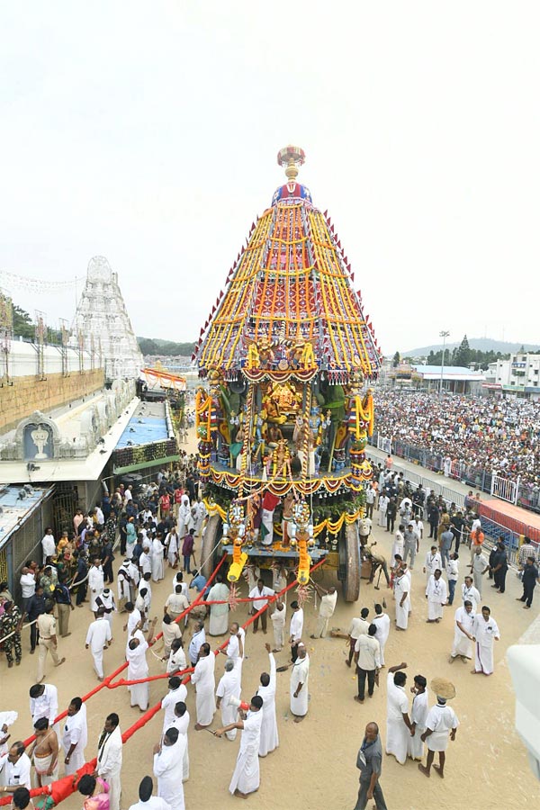 Tirumala Brahmotsavam 2022: Rathotsavam Grandly held in Tirumala - Sakshi24