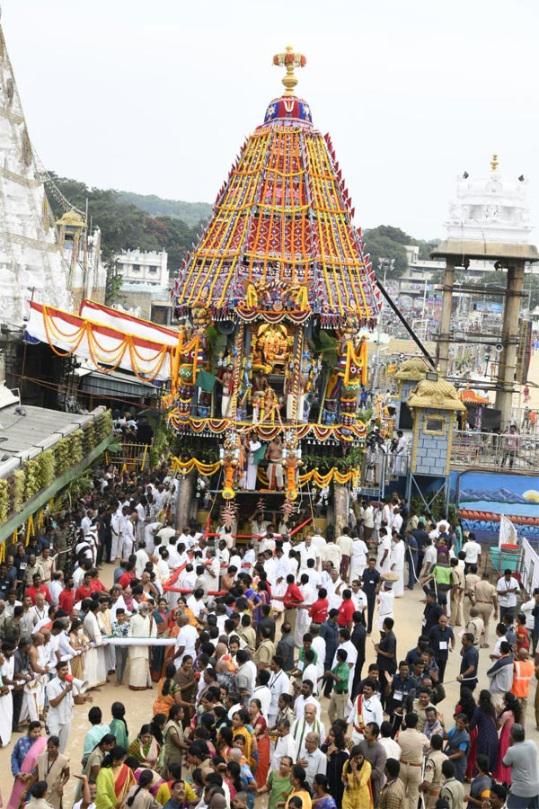 Tirumala Brahmotsavam 2022: Rathotsavam Grandly held in Tirumala - Sakshi27