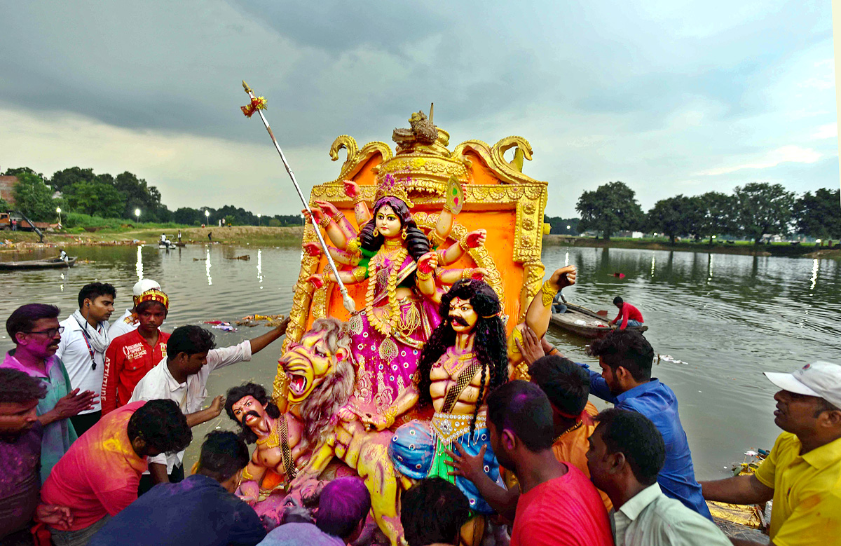 Devi Durga Being Immersed In Ganga River - Sakshi22