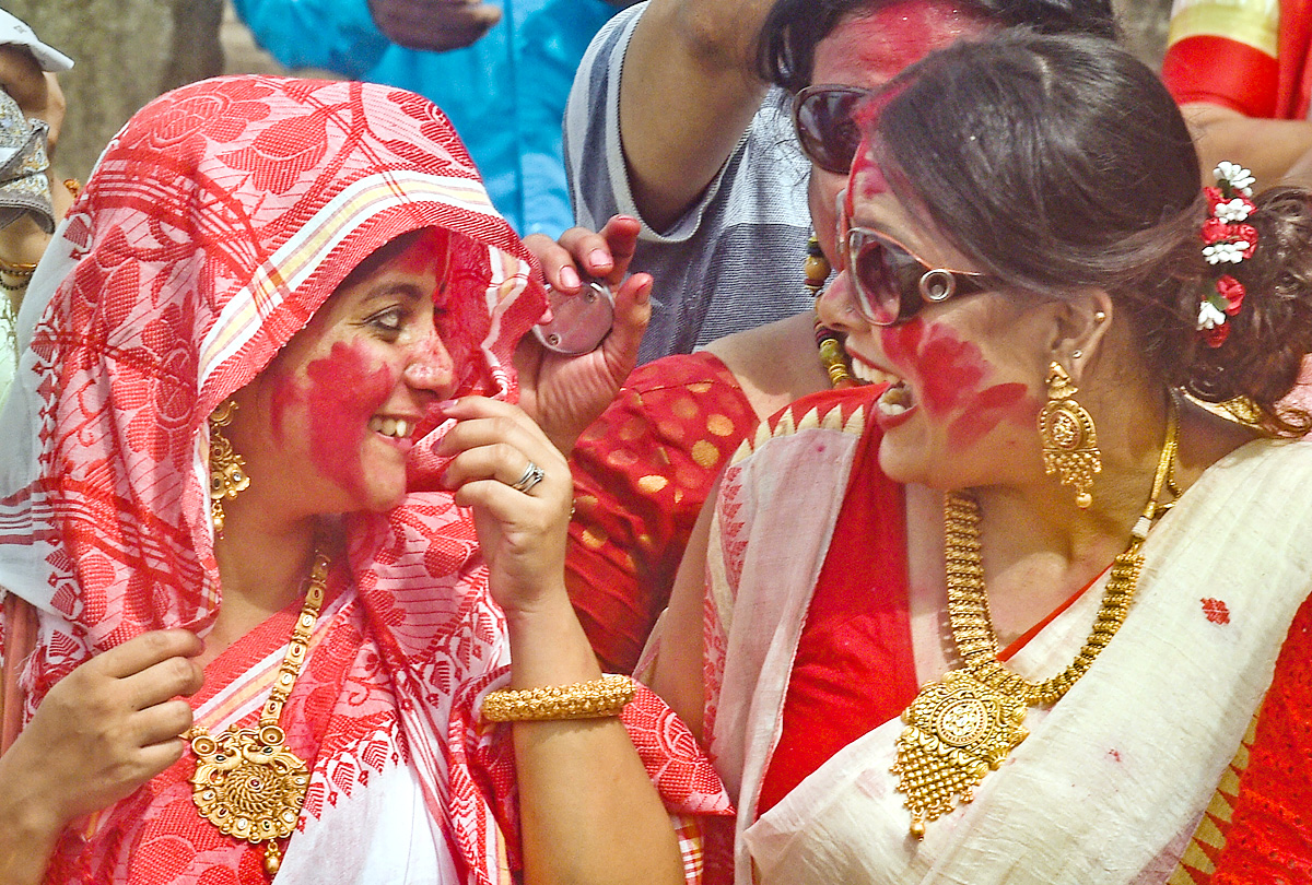 Devi Durga Being Immersed In Ganga River - Sakshi17