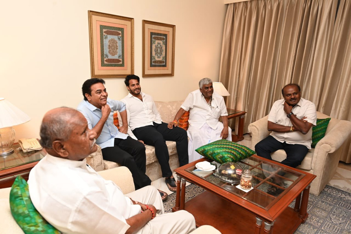 KCR National Party Announcement Photos - Sakshi11