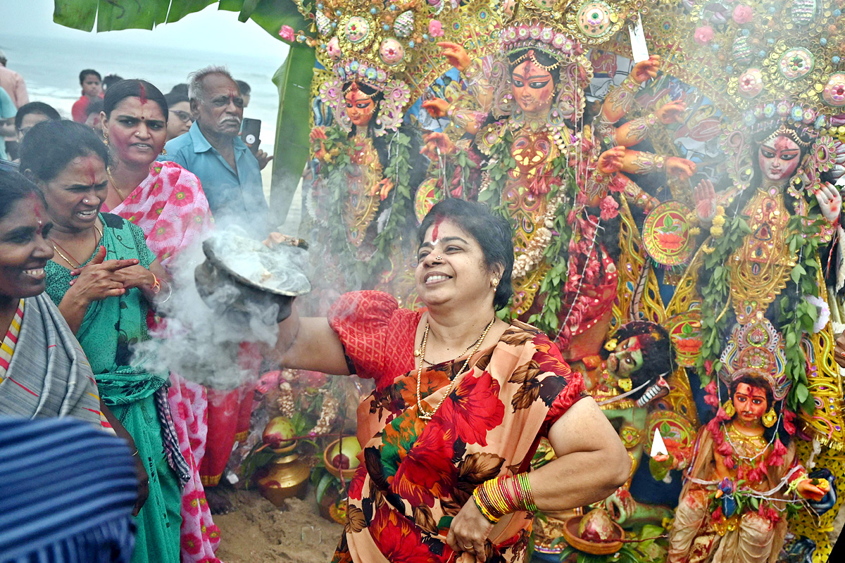 Devi Durga Being Immersed In Ganga River - Sakshi15