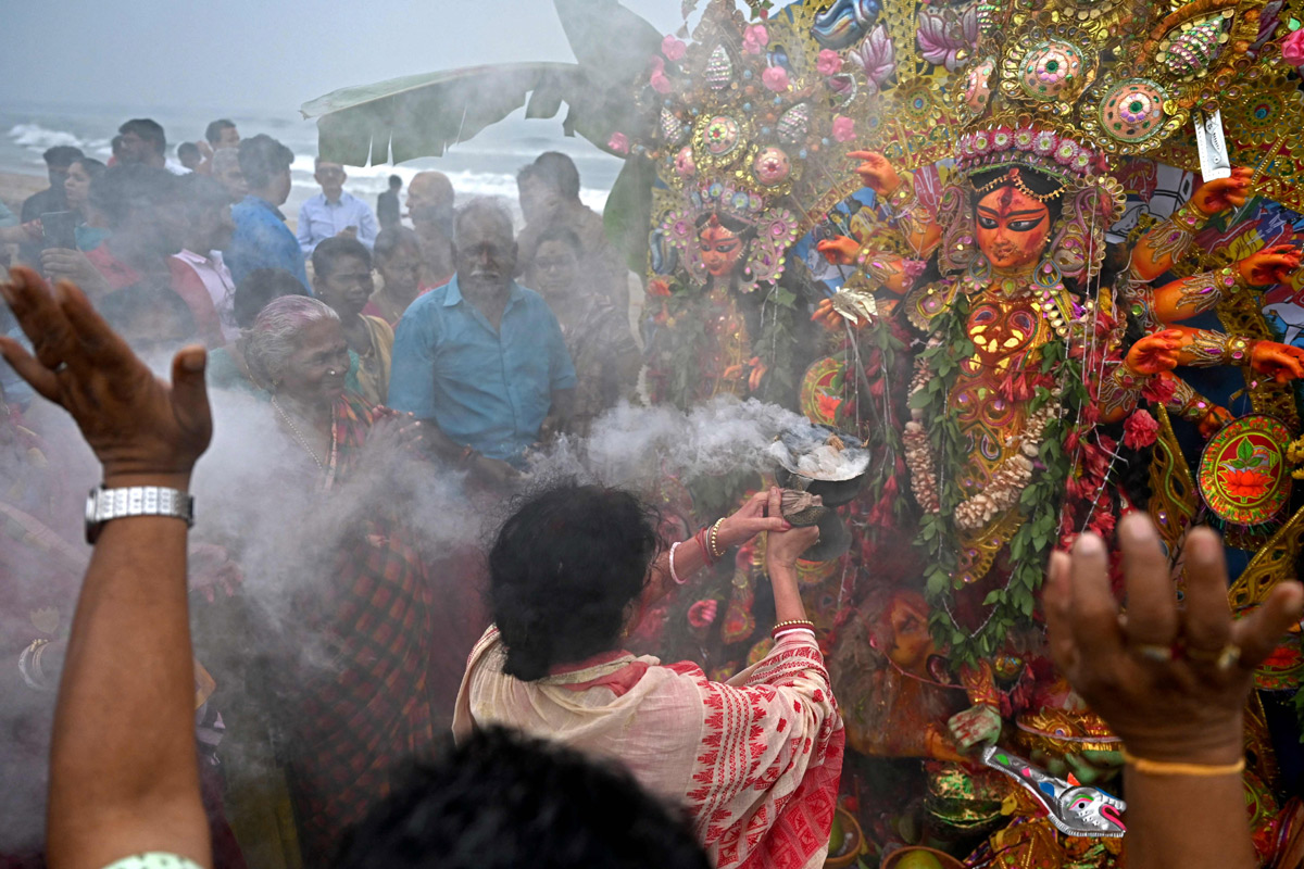 Devi Durga Being Immersed In Ganga River - Sakshi16