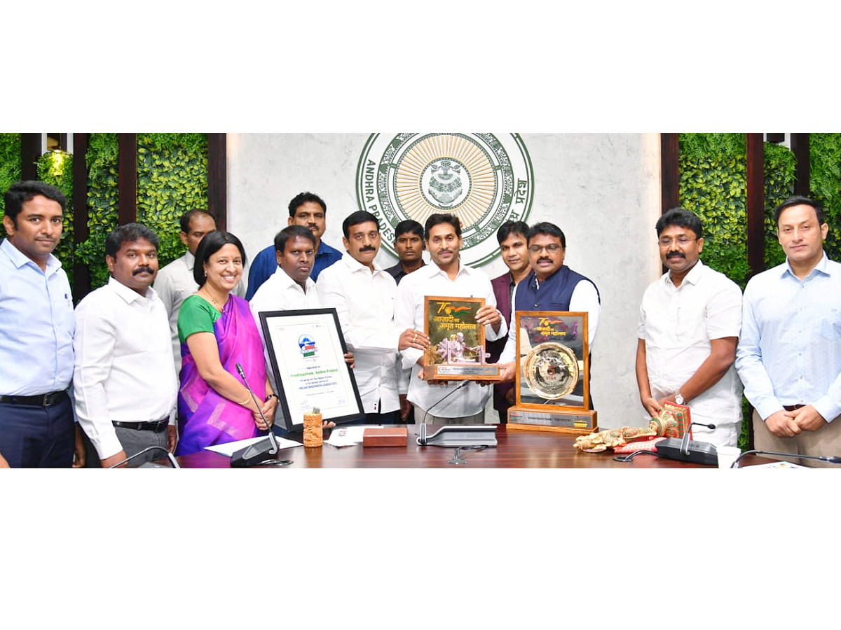 CM YS Jagan Congratulates Recipients Of Swachh Survekshan Award Photo Gallery - Sakshi2