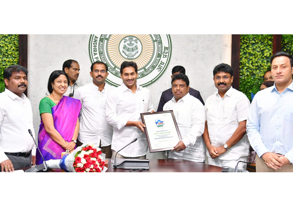 CM YS Jagan Congratulates Recipients Of Swachh Survekshan Award Photo Gallery - Sakshi6