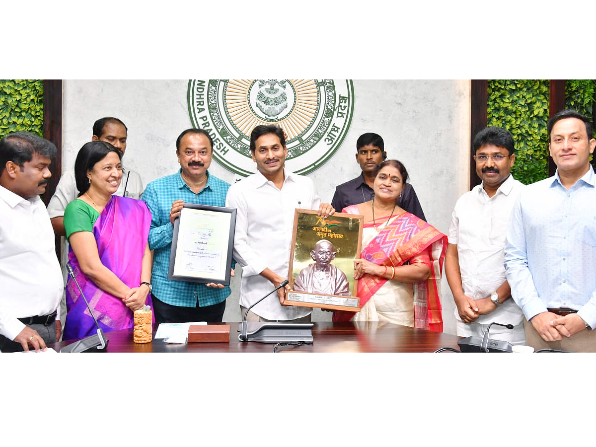 CM YS Jagan Congratulates Recipients Of Swachh Survekshan Award Photo Gallery - Sakshi8