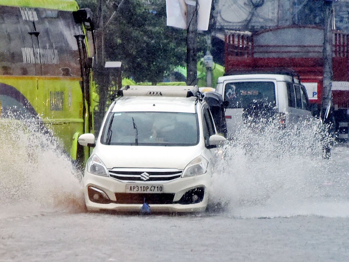 Heavy rains and thunderstorm in both Telugu states  - Sakshi8