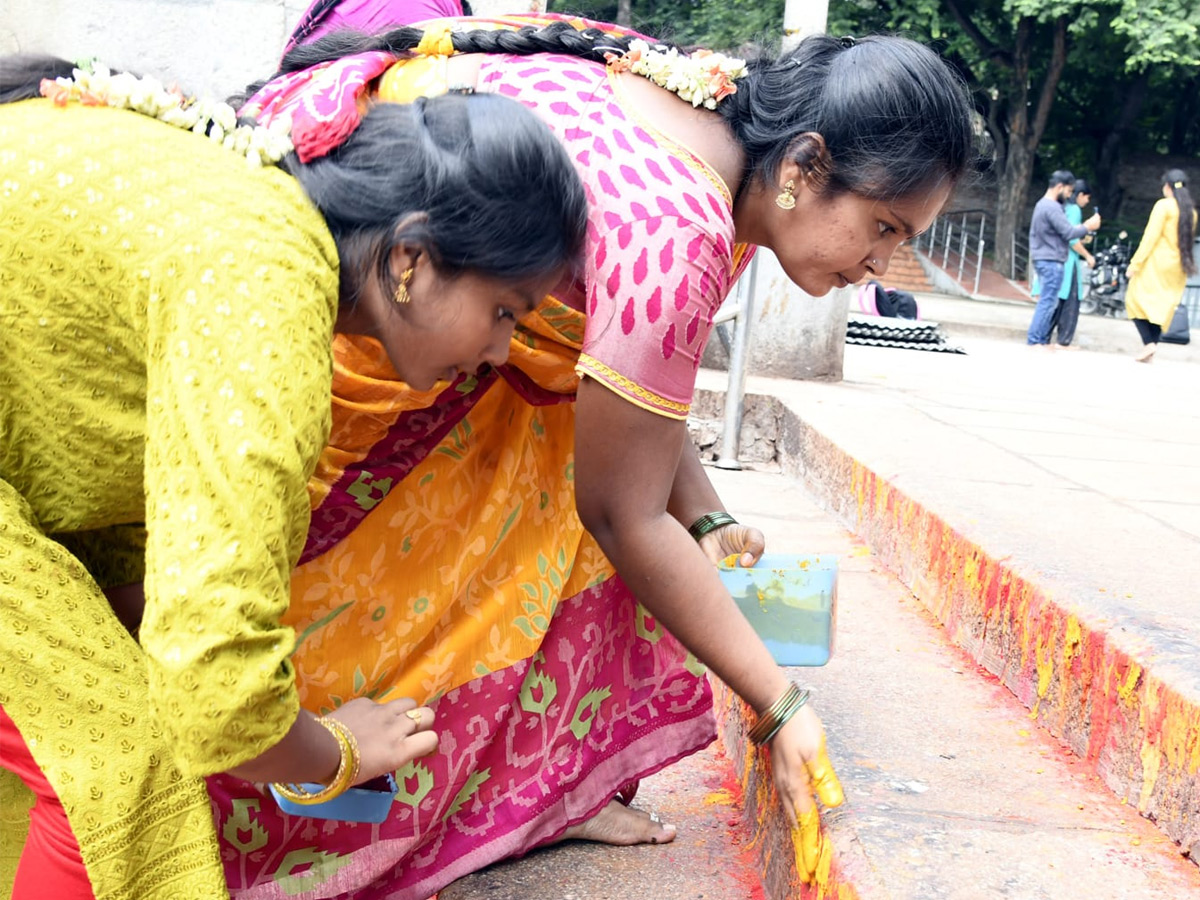 Alipiri Srivari Padala Mandapam resounding with Chants of Govinda  - Sakshi8