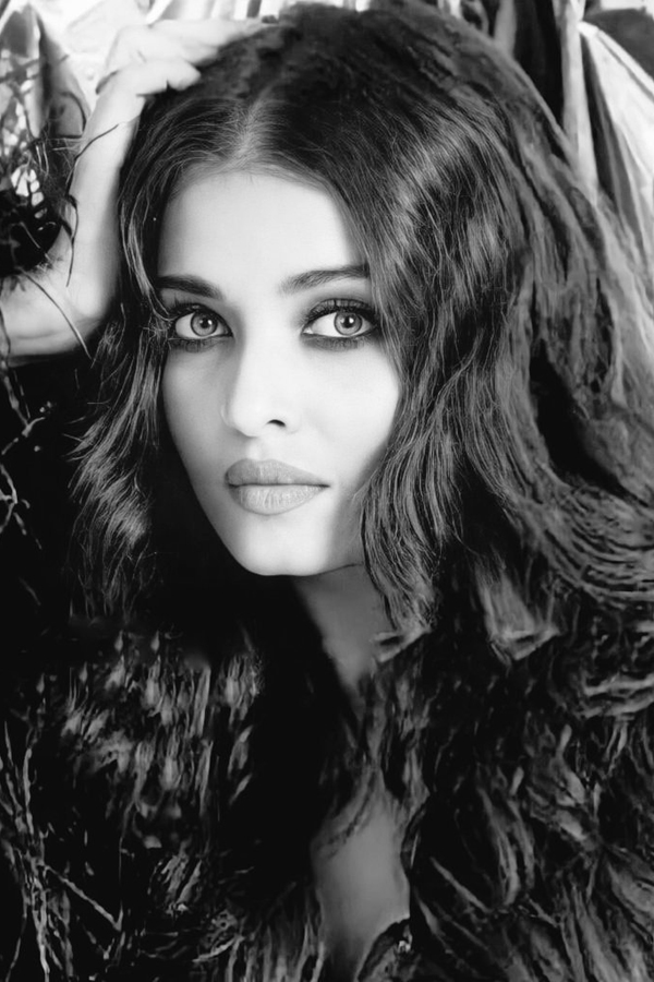 Aishwarya Rai Bachchan Birthday Special Photos - Sakshi12