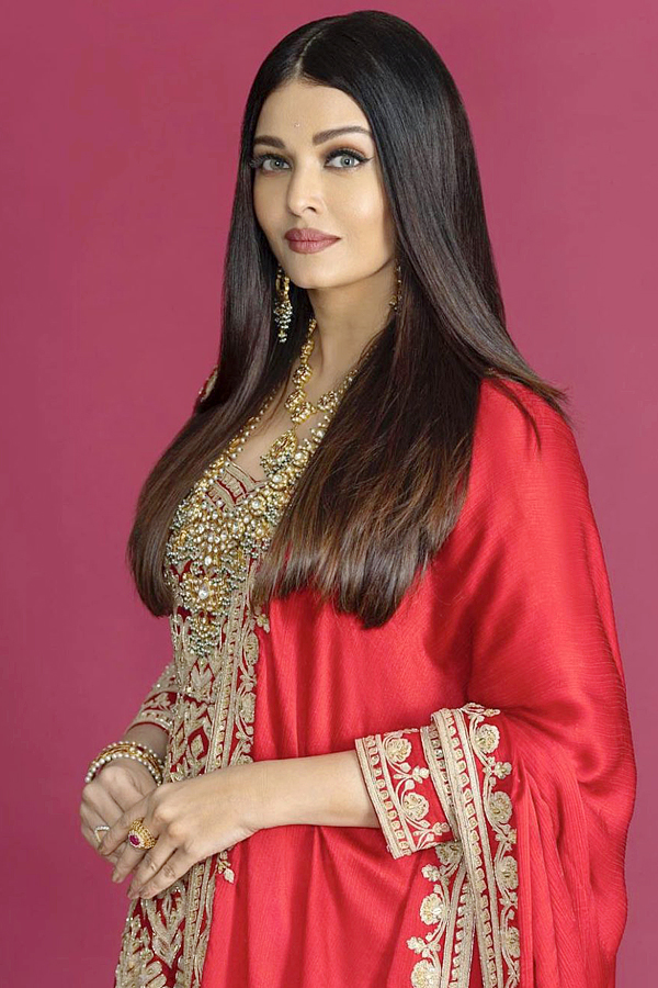 Aishwarya Rai Bachchan Birthday Special Photos - Sakshi20