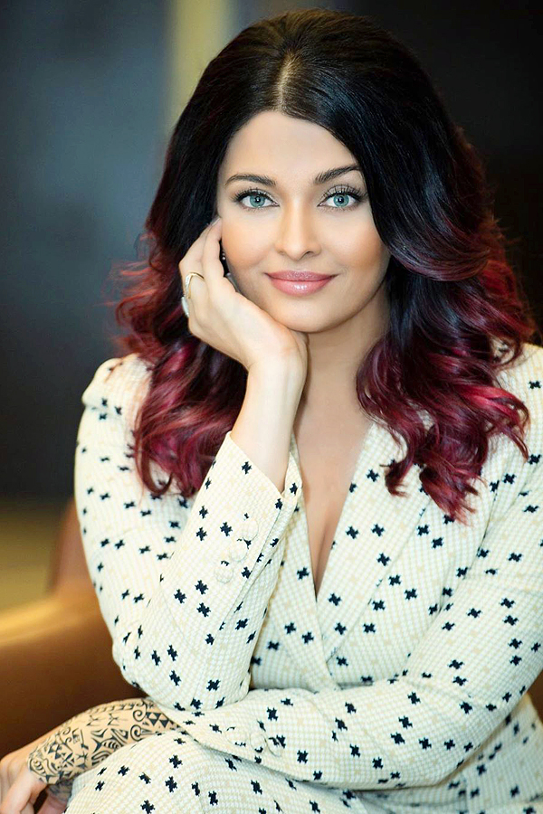 Aishwarya Rai Bachchan Birthday Special Photos - Sakshi3