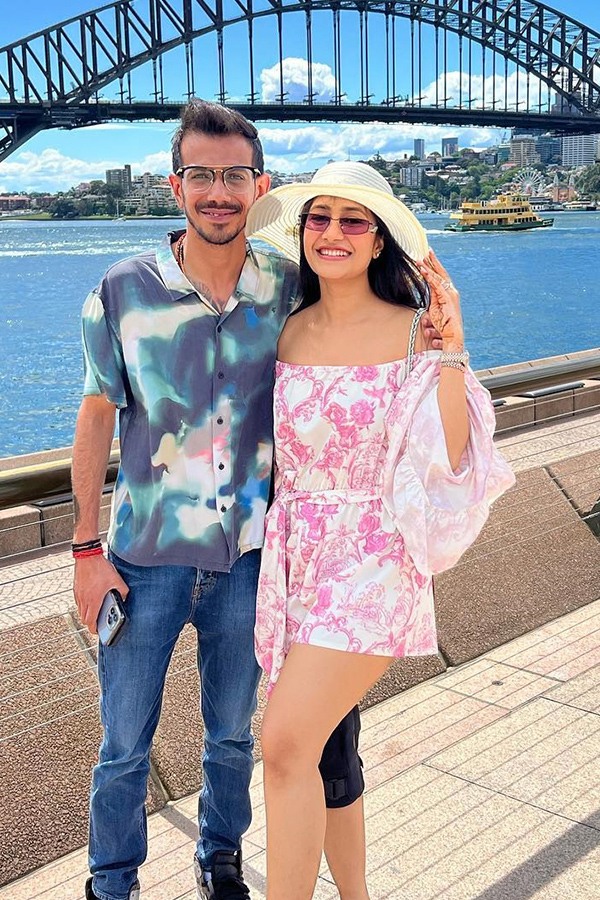 Team India Players are Enjoying In Australia With Their Wives, Photos Goes Viral - Sakshi12