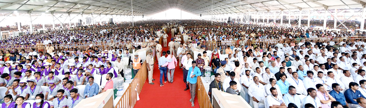 Prime Minister Narendra Modi Visakhapatnam Tour Photos  - Sakshi18