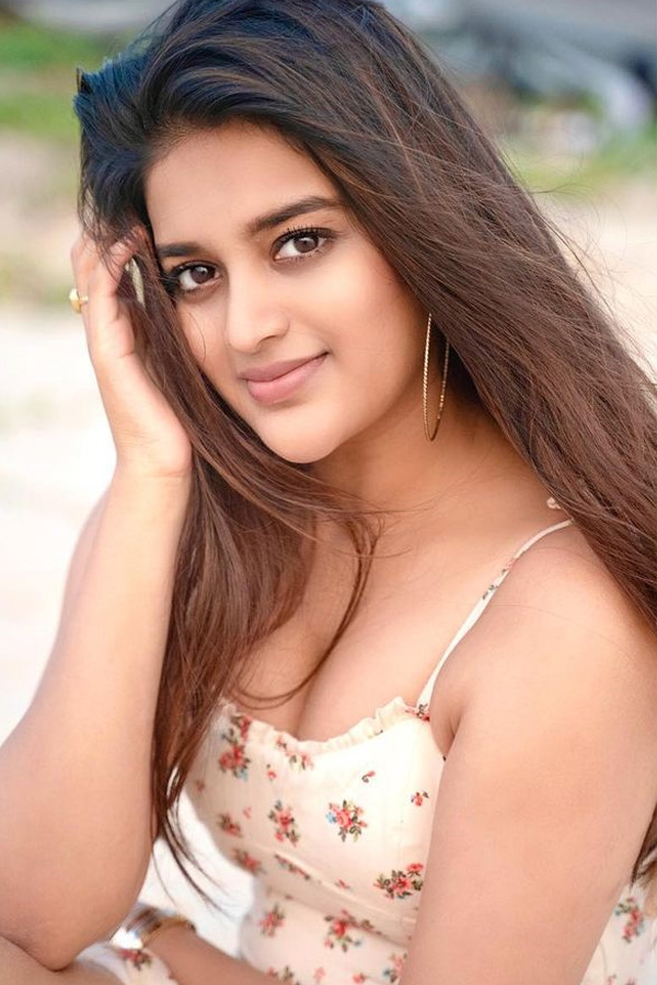 Nidhhi Agerwal Latest photos  - Sakshi14