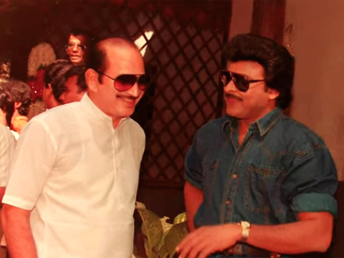 Rare Pictures Of Krishna Met With Political And Cine Celebrities - Sakshi14