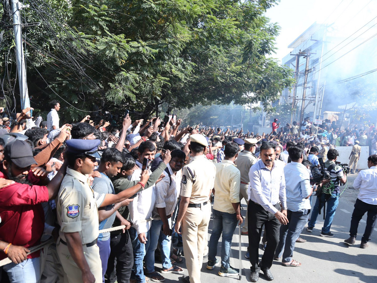 Superstar Krishna Funeral PHoto Gallery - Sakshi24