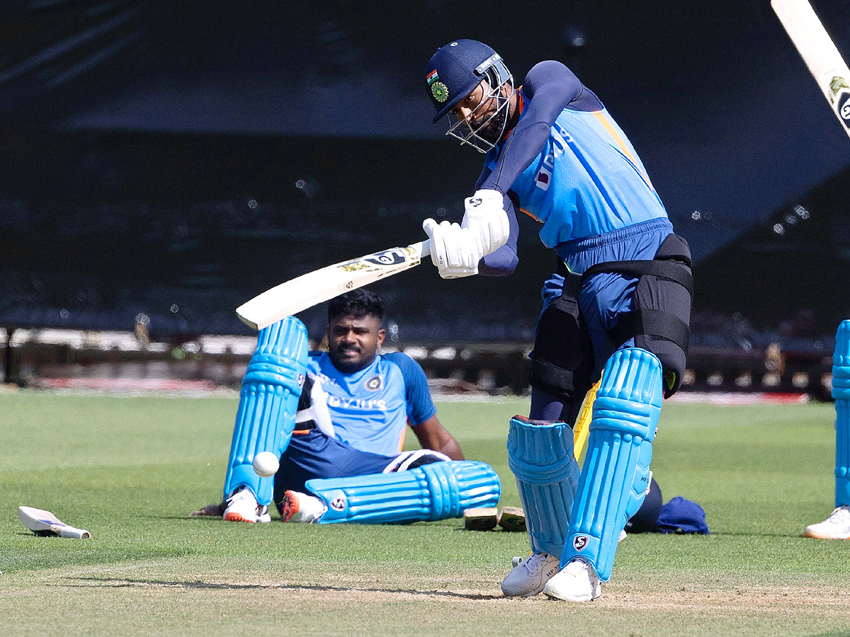 Team India Players Practice Photos For 1st T20 IND Vs NZ - Sakshi2