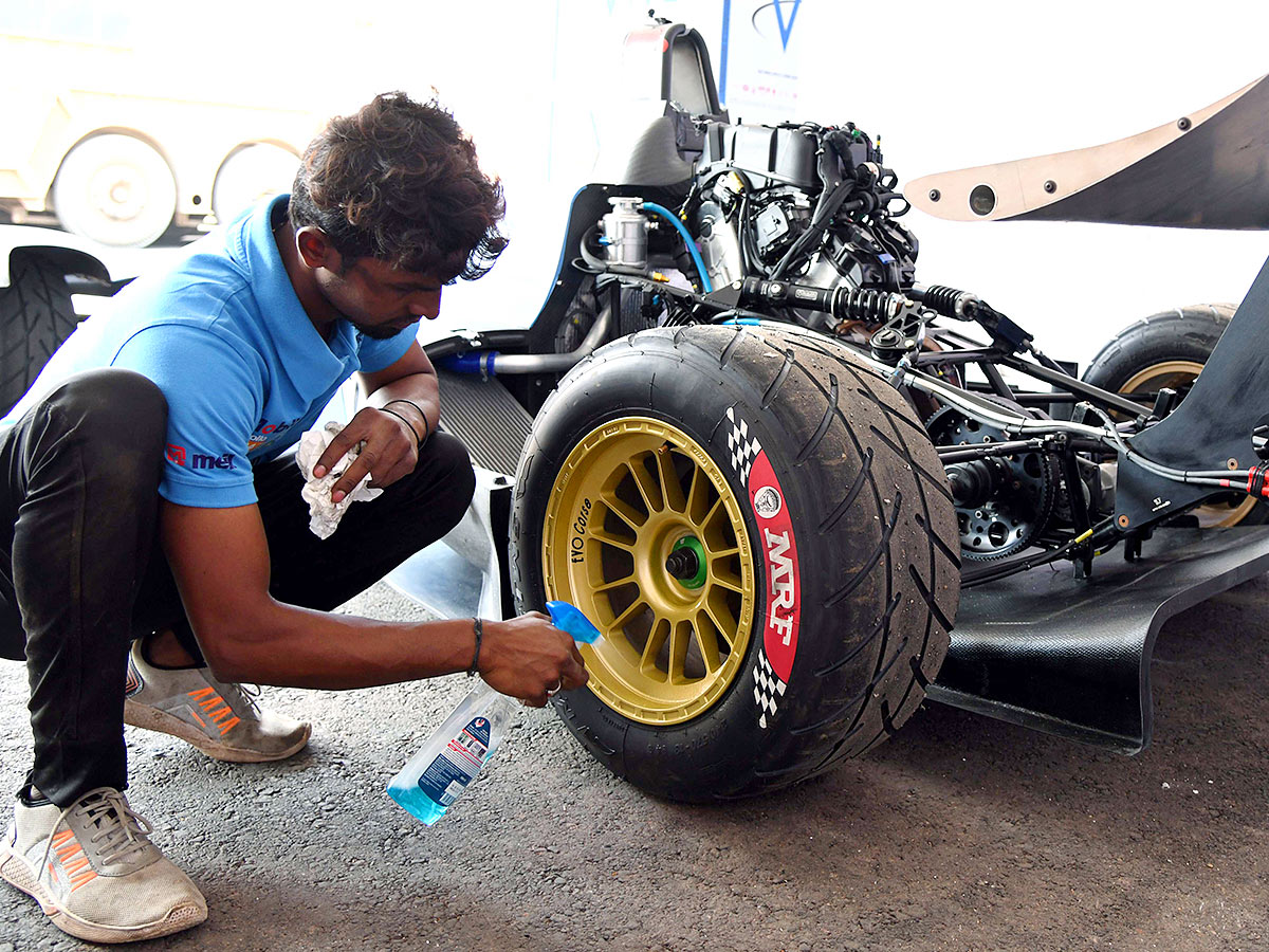 Hyderabad Get Ready For Formula E Race Photos - Sakshi32